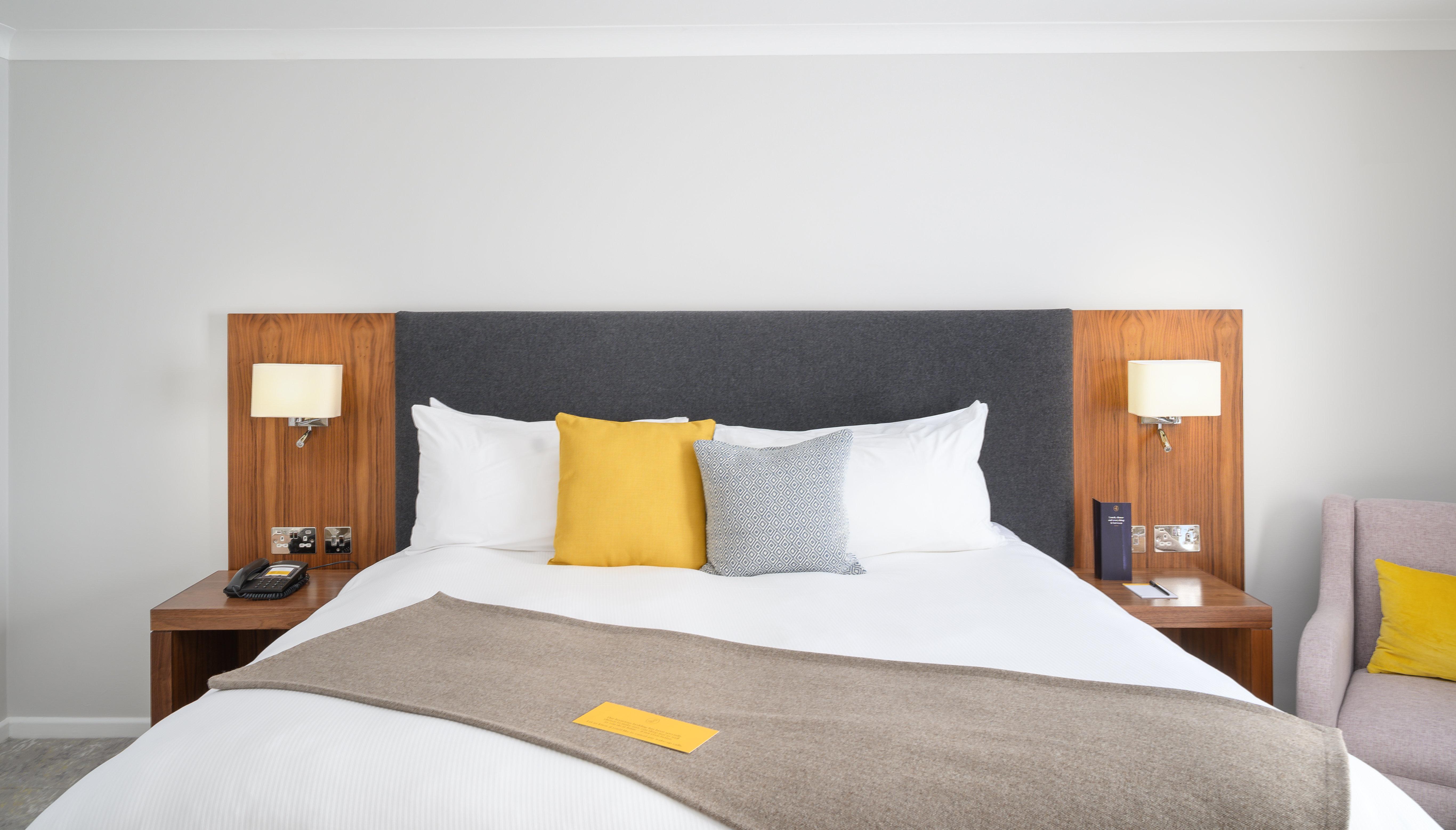 Voco Oxford Thames By Ihg Hotel Kennington  Bagian luar foto