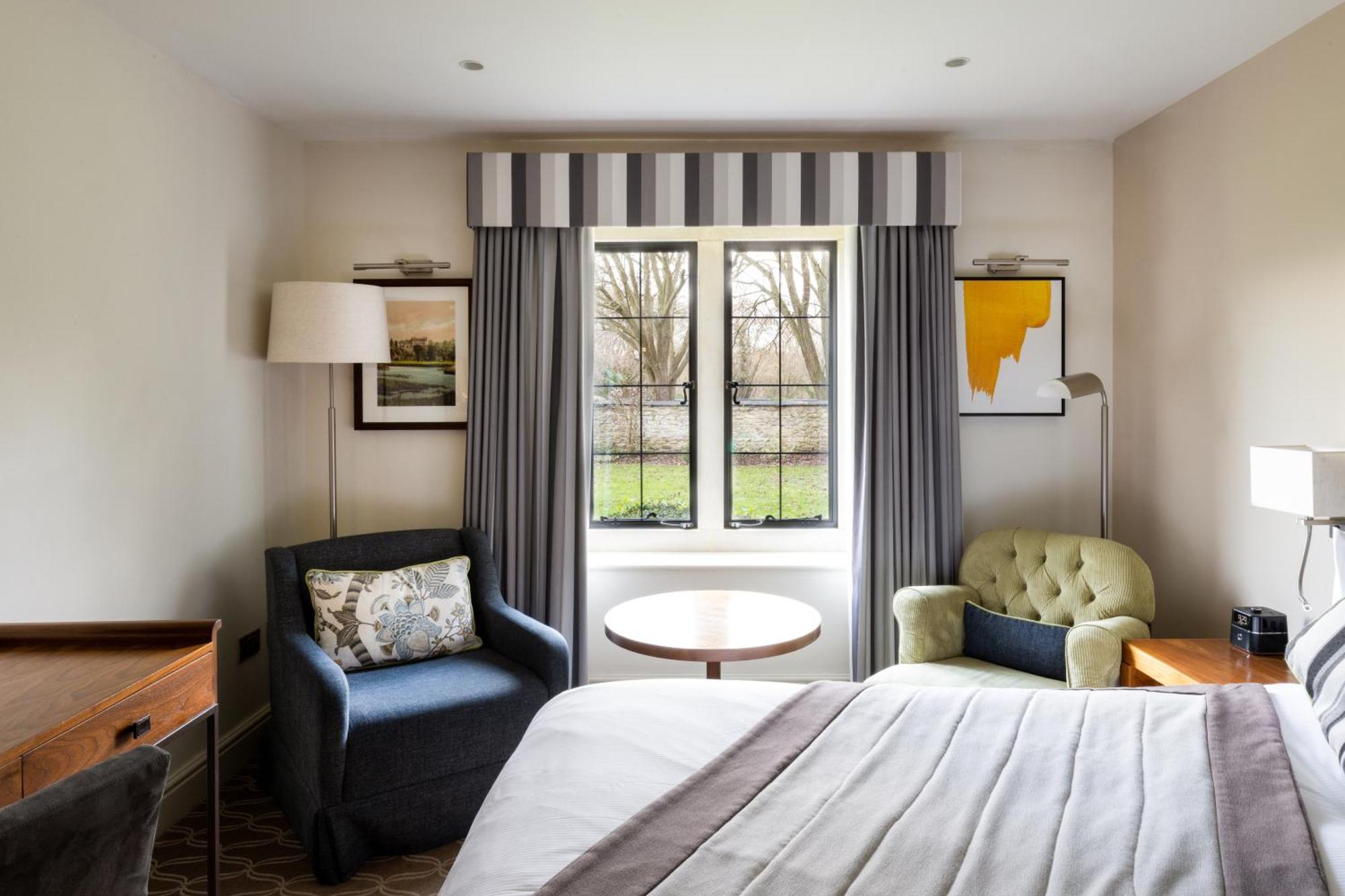 Voco Oxford Thames By Ihg Hotel Kennington  Bagian luar foto