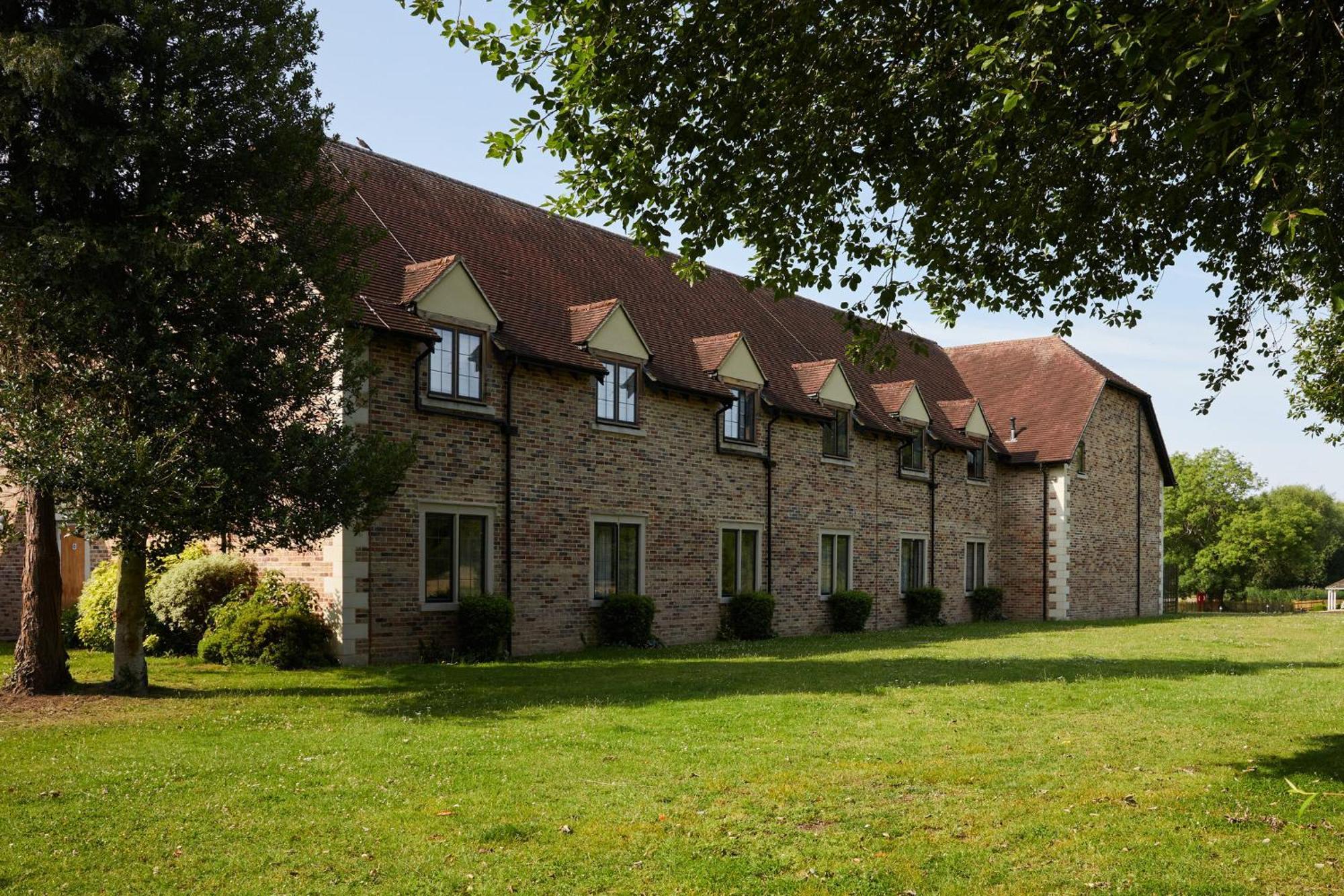 Voco Oxford Thames By Ihg Hotel Kennington  Bagian luar foto